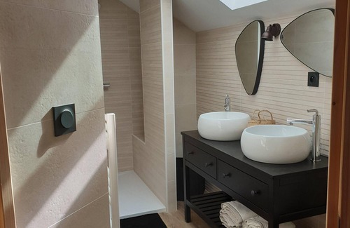 Saint-Martin-Lacaussade House | Gîte Jeanmonet 'located in the heart of the vineyard Blayais