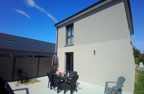 Jullouville-les-Pins Cottage | GITE L'ESCAPADE BORD DE MER