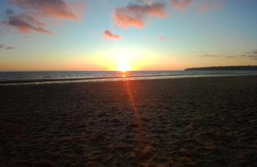 Jullouville House | GITE la belle échappée