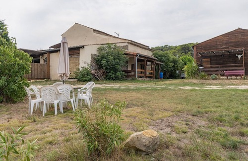 Bessas Cottage | Gîte 'La Bergerie - Le Mas De Peyraube' with shared pool, communal garden and Wi-Fi