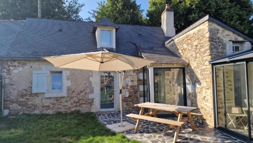 Blaison-Saint-Sulpice House | Gite La berlotte