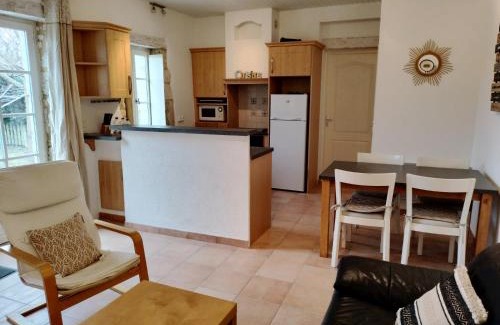 Conne-de-Labarde House | Gite "La Grange aux Oiseaux" Domaine de Fonpeyroune