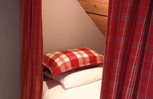 Espinchal Other | GITE LA GRANGE in 1870 farmhouse, for lovers of open spaces.