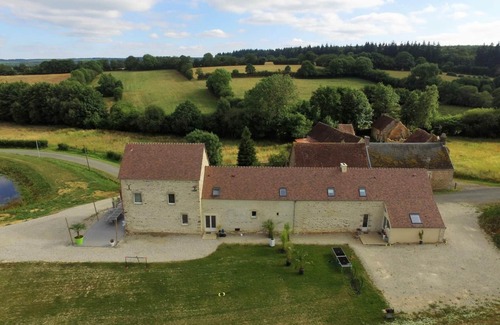 Le Cercueil Cottage | Gite Le Cercueil, 4 bedrooms, 10 persons