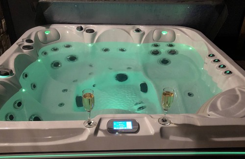 Saint-Cybranet House | Gîte Lealy Private spa and air conditioning