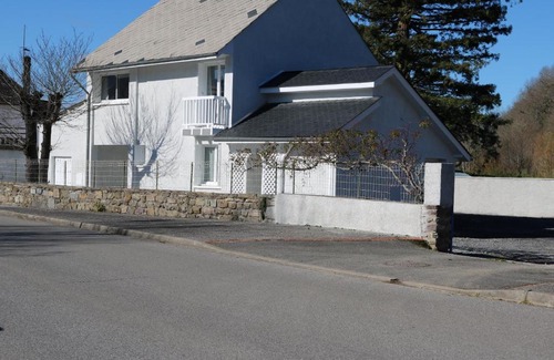 Arette House | GITE LES 3 EDELWEISS - Maison SEGUITTE - 6 PERSONNES