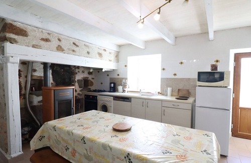 Leynhac Cottage | Gite Leynhac, 2 bedrooms, 5 persons