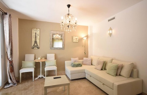 Marbella Cottage | Gite Marbella-Nueva Andalucía, 3 bedrooms, 5 persons