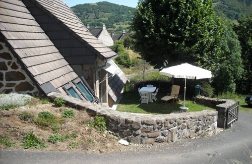 Mandailles-Saint-Julien Cottage | Gite Mandailles-Saint-Julien, 3 bedrooms, 6 persons