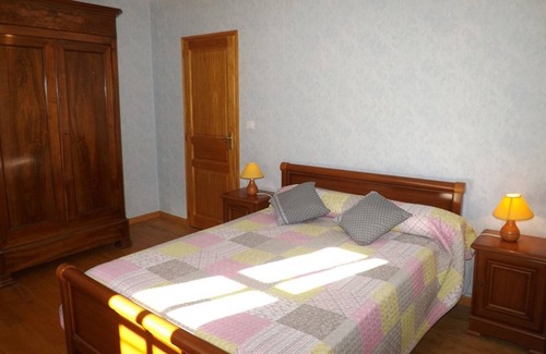 Mandailles-Saint-Julien Cottage | Gite Mandailles-Saint-Julien, 3 bedrooms, 7 persons