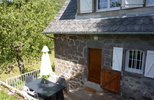Mandailles-Saint-Julien Cottage | Gite Mandailles-Saint-Julien, 2 bedrooms, 4 persons