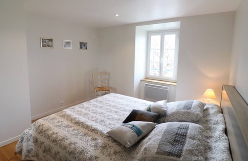 Mandailles-Saint-Julien Cottage | Gite Mandailles-Saint-Julien, 3 bedrooms, 6 persons