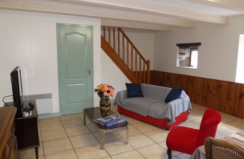 Marcoles Cottage | Gite Marcolès, 2 bedrooms, 4 persons