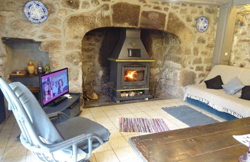 Montpeyroux Cottage | Gite Montpeyroux, 2 bedrooms, 4 persons