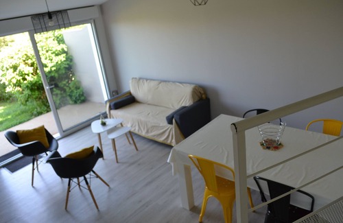 Verruyes House | GITE N ° 5 WITHIN A GITE VILLAGE WITH HEATED POOL AND JACUZZI