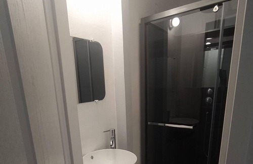 Les Assions Apartment | Gîte N1 -Apartment-Classic-Ensuite with Shower