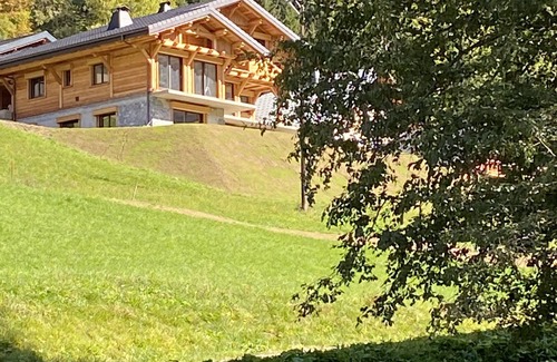 Abondance Ski Chalet | Gîte on the ground floor in the owner's cottage