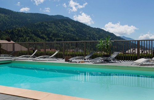 Saint-Jean-de-Sixt Apartment | Gite PAQUERETTE with SPA and SWIMMING POOL