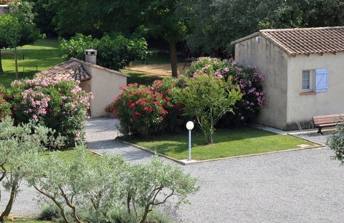 Raphele-les-Arles House | Gite Pastre #1, Gite in Holiday Residence between Camargue and Alpilles