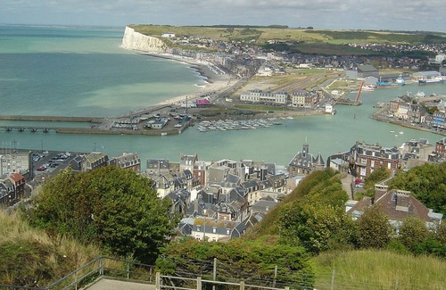 Petit-Caux House | Gite Petit-Caux, 5 bedrooms, 9 persons