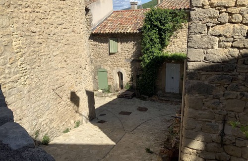 Castellet House | Gite Provence