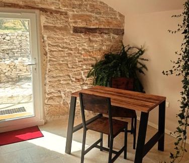 Crayssac Apartment | Gite Romantique au coeur du Lot