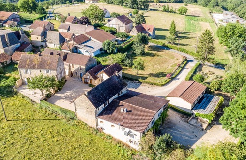 Marquay House | Gite, rooms, chalets on an estate of 2 hectares with heated swimming pool