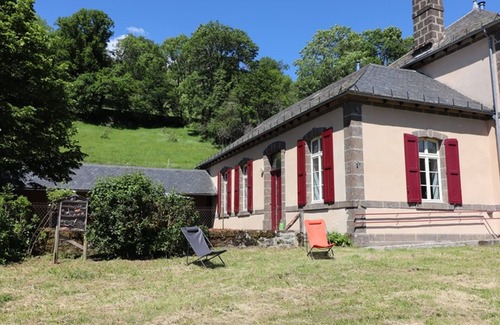 Saint-Martin-Valmeroux Cottage | Gite Saint-Martin-Valmeroux, 2 bedrooms, 4 persons