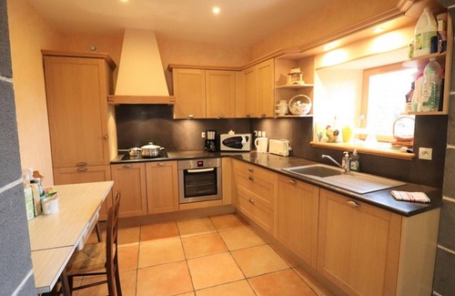 Saint-Flour Cottage | Gite Saint-Flour, 4 bedrooms, 8 persons