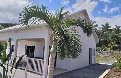 La Riviere Saint-Louis Cottage | Gite Saint-Louis, 3 bedrooms, 8 persons
