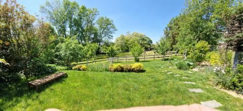 Berstett Apartment | Gite Terre d'Helene 3 - 4 pers proche Strasbourg 42 m2, 3 étoiles, wifi, paisible, jardin, proche commerces,16 atouts, animaux acceptés