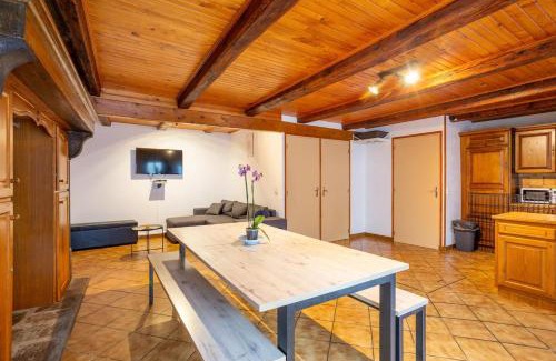 La Tour-dʼAuvergne House | Gite Tikilou 6 Pers proche montagne