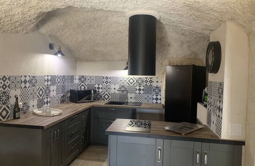 Cravant-les-Coteaux House | Gite Troglodyte de Charme & SPA Privatif en Touraine