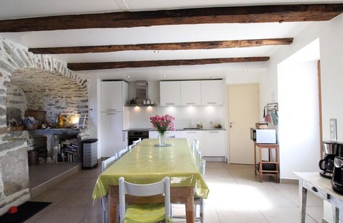 Vieillevie Cottage | Gite Vieillevie, 5 bedrooms, 10 persons