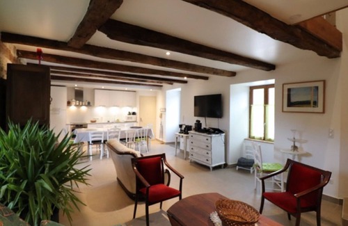 Vieillevie Cottage | Gite Vieillevie, 5 bedrooms, 10 persons