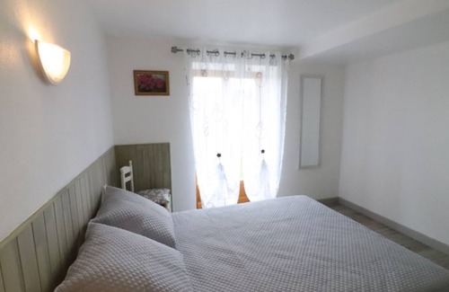 Chataigneraie Cantalienne Cottage | Gite Vitrac, 2 bedrooms, 4 persons