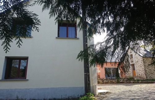 Mont-Saint-Jean House | GITE WITH INDOOR POOL, TABLE SOCCER AND FITNESS ROOM