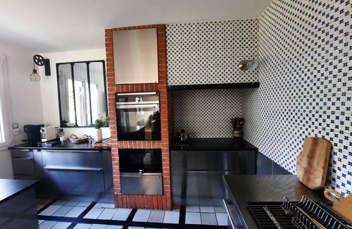 Ydes Cottage | Gite Ydes, 6 bedrooms, 10 persons