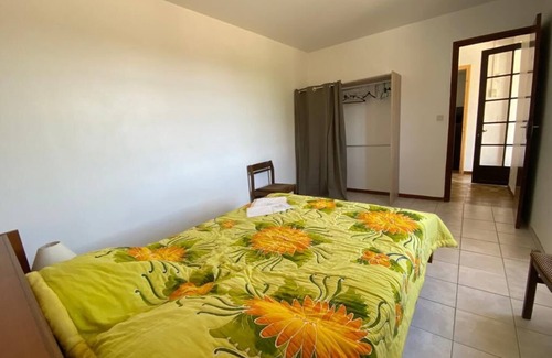 Grospierres Bed & Breakfast | Gites for rent in south Ardeche, quiet, swimming pool and air conditioning