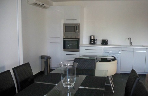 Richerenches Cottage | Gîtes of the House of Ambrine