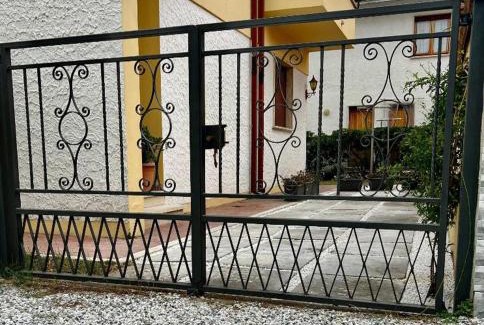 Torre del Lago Puccini House | Giuliana's house by the sea in Tuscany