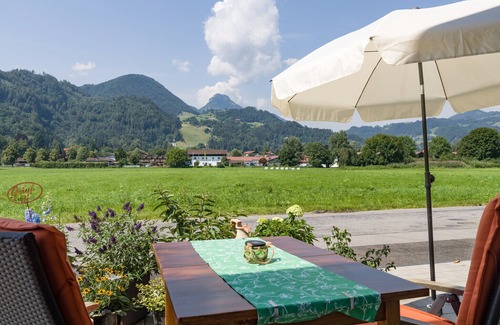 Oberaudorf Apartment | Glühwürmchen Cottage, 35 sqm, barrier-free with terrace