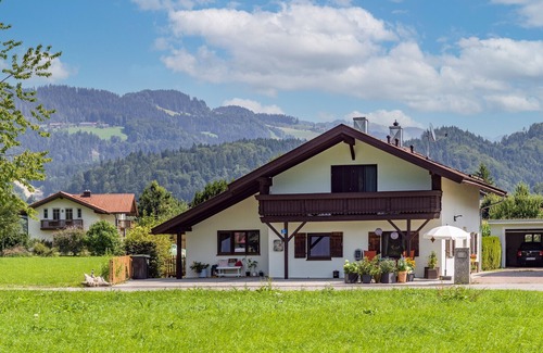 Oberaudorf Apartment | Glühwürmchen Cottage, 35 sqm, barrier-free with terrace