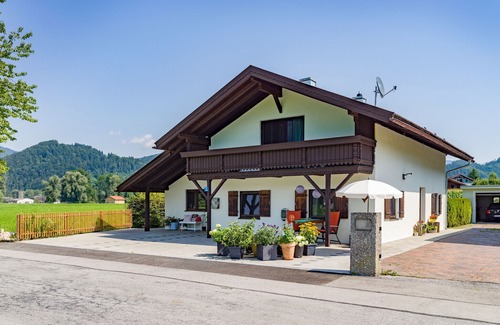 Oberaudorf Apartment | Glühwürmchen Cottage, 35 sqm, barrier-free with terrace