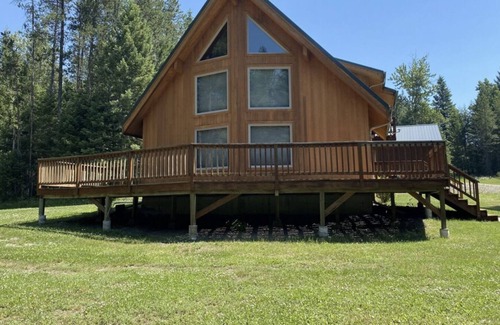Libby Cabin | Glacier Getaway ~ Private & Cozy Cabin Minutes from GNP West Entrance