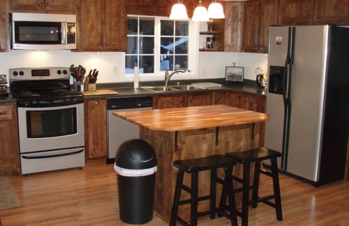 Columbia Falls Cottage | Glacier Vista River Cottage