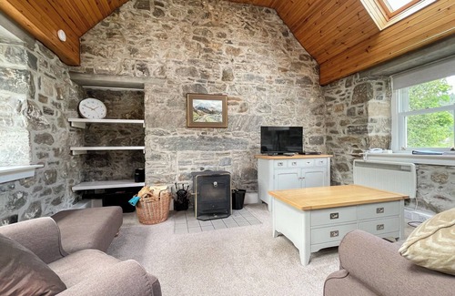 Kyleakin Cottage | Glacour Studio Cottage