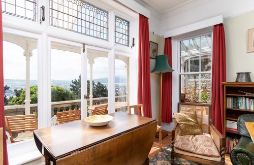 Llandudno Cottage | Glain Orme - Four Bedroom Cottage, Sleeps 10