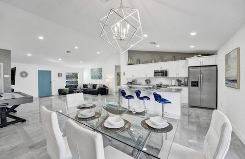 Delray Beach House | Glamorous *New* Home in Delray Beach near The Ave!