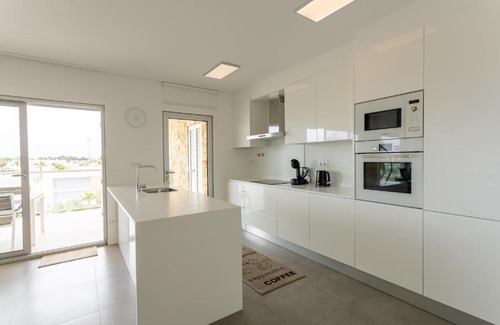 Correeira Apartment | Glamour Apartment With Pool